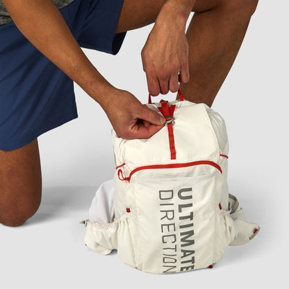 Ultimate Direction Adventure Vest 17L